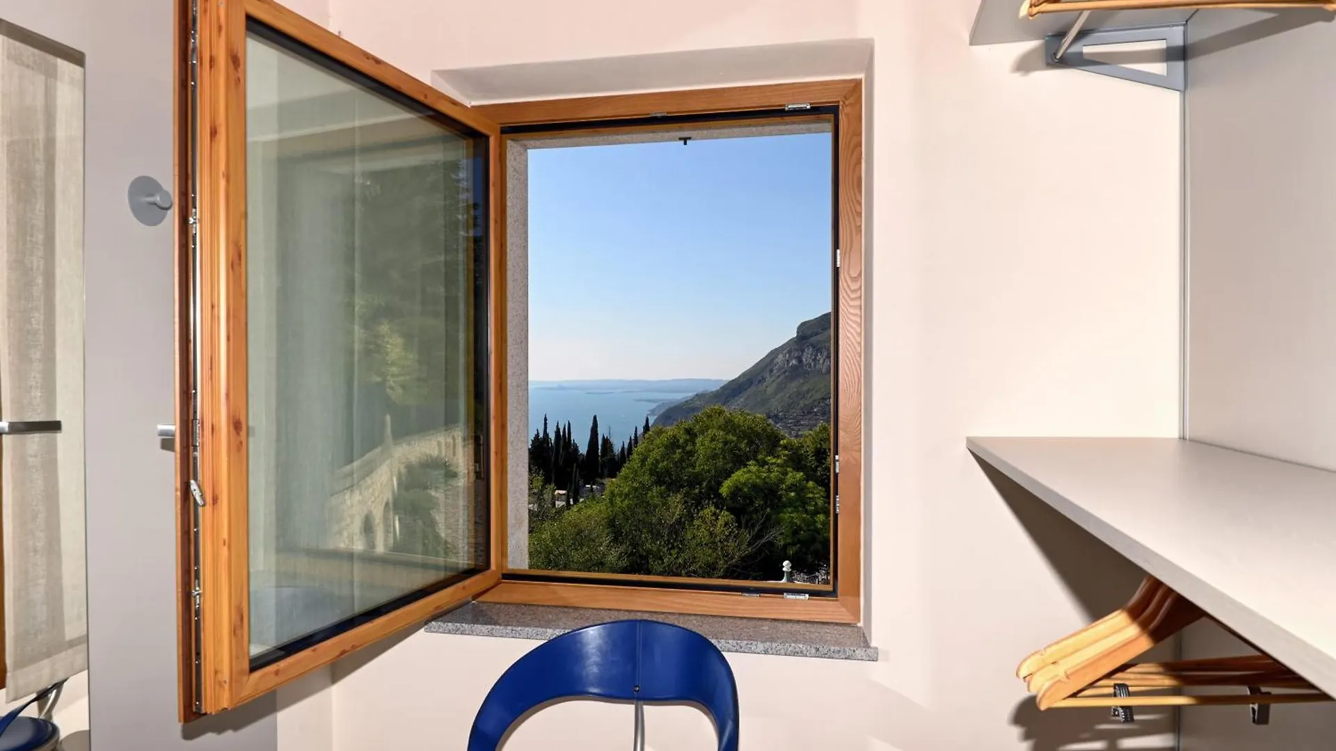 טיניאלה Villa Sole With Stunning Lake View